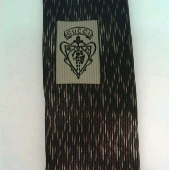 GUCCI MENS AUTHENTIC 100% ITALIAN SILK TIE - Picture 4 of 6